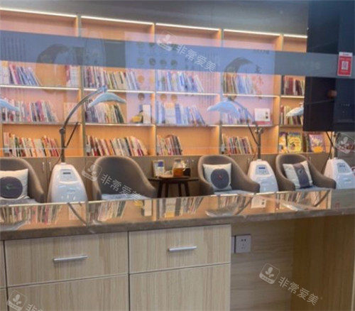 合肥曙光植發(fā)醫(yī)院展柜臺 合肥曙光植發(fā)醫(yī)院展柜臺