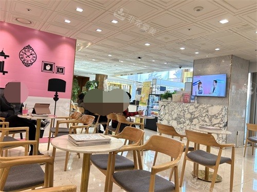 韓國id整形醫(yī)院休息區(qū)