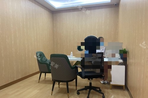 欽州華美整形醫(yī)院面診室
