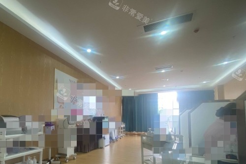 欽州華美整形醫(yī)院室內(nèi)一角