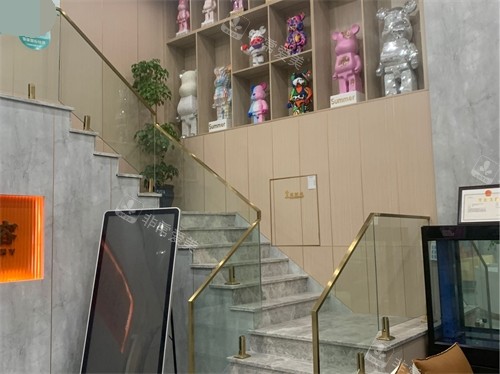 重慶祐美祐康醫(yī)療美容門診樓梯 重慶祐美祐康醫(yī)療美容門診樓梯