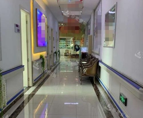 西寧潤美整形醫(yī)院走廊