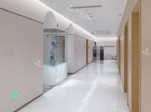 成都新麗美整形醫(yī)院走廊 成都新麗美整形醫(yī)院走廊