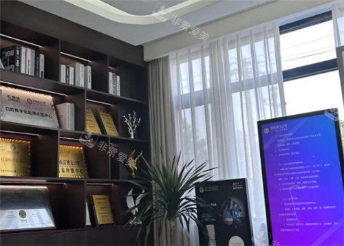 銅仁西南博大口腔展示柜 銅仁西南博大口腔展示柜
