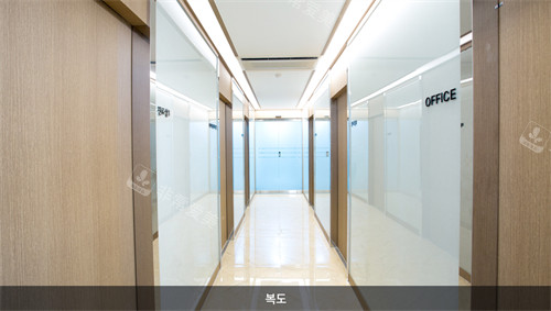 韩国卓佑炫整形外科走廊环境