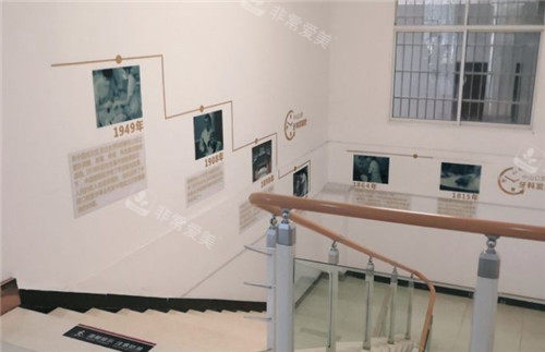 黃石中山口腔樓梯間環(huán)境 黃石中山口腔樓梯間環(huán)境
