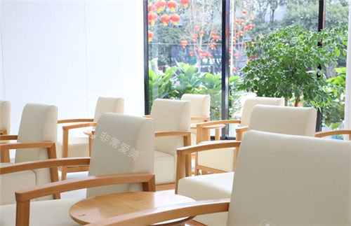 重庆团圆口腔休息区照片 重庆团圆口腔休息区照片