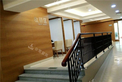 宁夏#2Y*&x*b医院走廊环境图