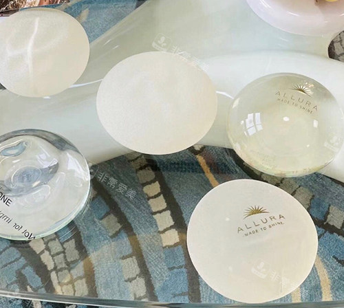 各種不同品牌的隆胸假體 各種不同品牌的隆胸假體