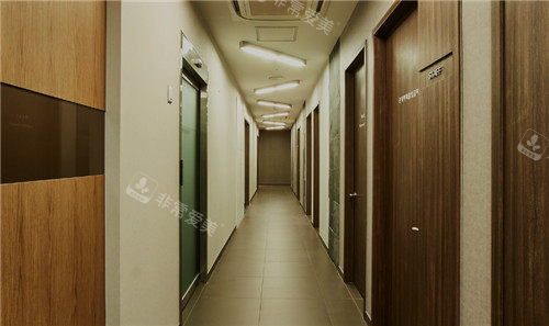 韩国绮林整形走廊照片