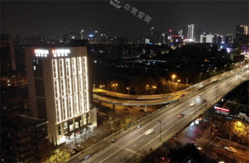 杭州薇琳医疗美容夜景图