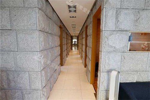 韩国毛莱茵植发医院走廊图