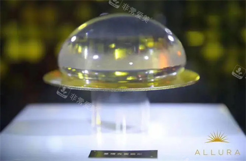 傲諾拉星熠光面假體圖片