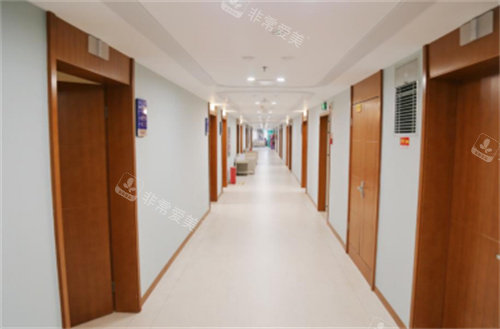 四川现代医院走廊