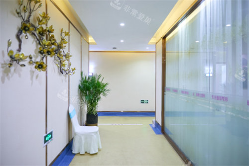 廈門臉博士醫(yī)療美容走廊
