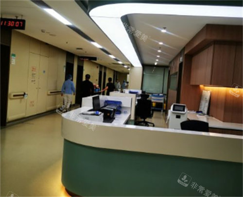 深圳禾正整形咨詢(xún)臺(tái)