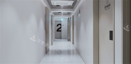 韩国毛茂整形外科二楼环境