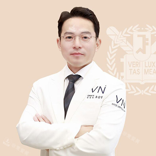 韓國VN整形外科吳丞#2Y*&x*b長照片