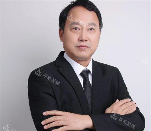 陈龙金个人照