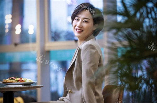 师俊莉个人照