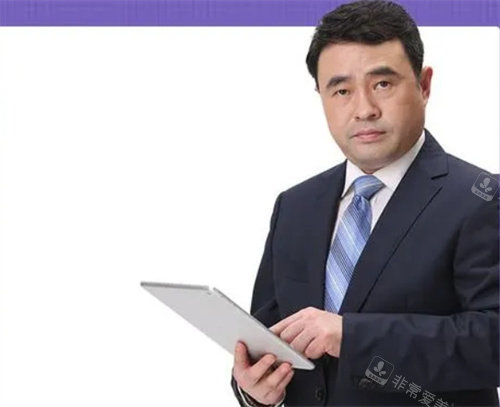 李高峰个人照