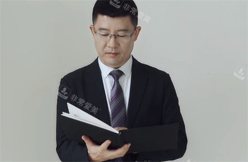 刘中策个人照 刘中策个人照