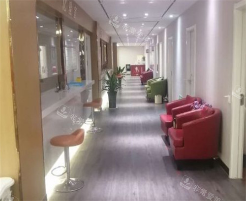 聊城多美医疗美容走廊环境图