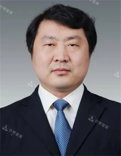 暴志国个人照