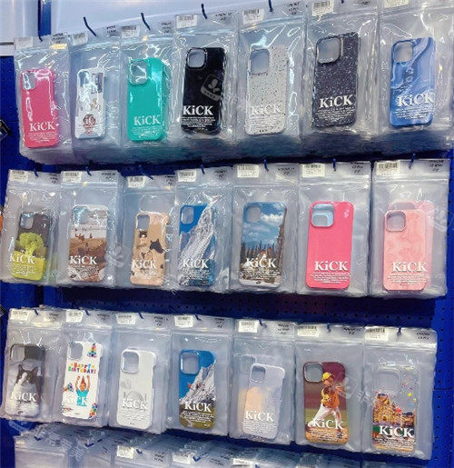 明洞aland店內產品墻