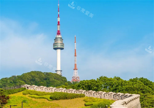 韩国南山塔外观