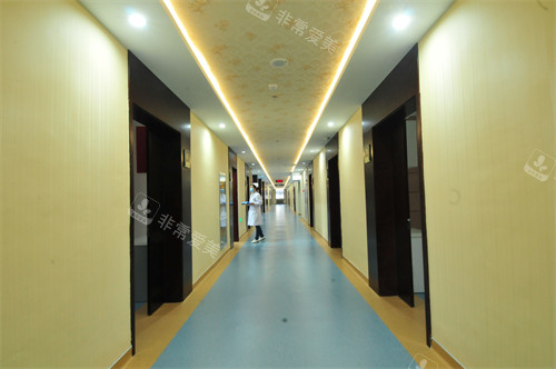 潍坊医学院整形外科走廊环境图