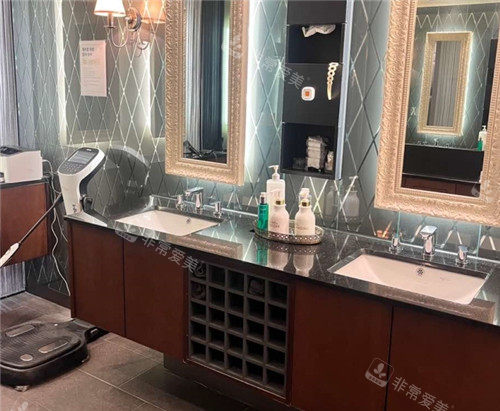 1710905435988914.jpg 原辰整形洗漱區(qū)照片.jpg