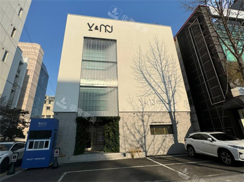 韓國(guó)金薇整形大樓外觀 韓國(guó)金薇整形大樓外觀