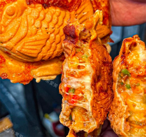 小伙鯽魚餅照片 小伙鯽魚餅照片