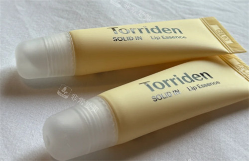 Torriden桃瑞丹润唇膏产品