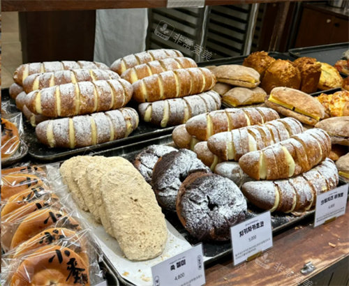 韩国好吃的面包店:Somac Bakery/Ugly Bakery/Brick Bagel/Breadypost/Abebe受欢迎!