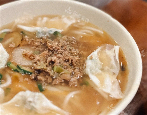 刀削湯面照片