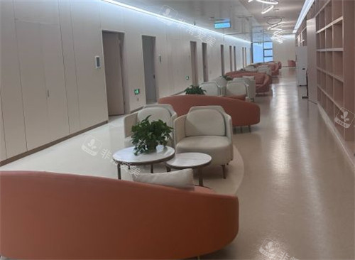 西安国 际医学中心医院等候区环境图 西安国 际医学中心医院等候区环境图