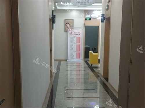 仙桃韩雅医疗美容走廊环境.jpg