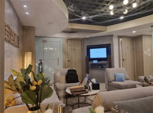 韓國(guó)min clinic皮膚科休息大廳