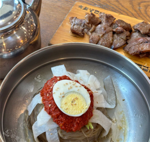 韓國冷面配烤肉 韓國冷面配烤肉