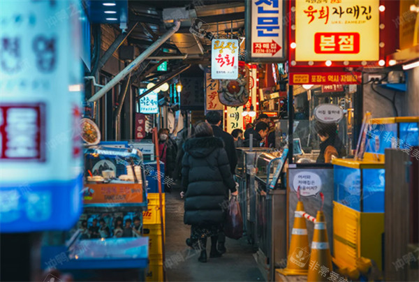 广藏市场夜市