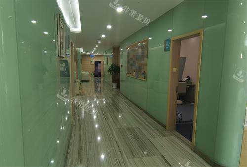 重庆联合丽格第五医疗美容医院走廊
