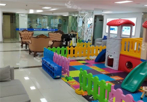大连沙医生整形儿童游乐区照片