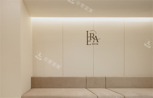韓國(guó)釜山赫拉醫(yī)院等待區(qū) 韓國(guó)釜山赫拉醫(yī)院等待區(qū)