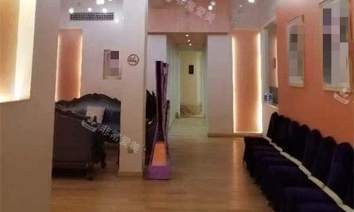 扬州艾菲斯整形走廊休息区