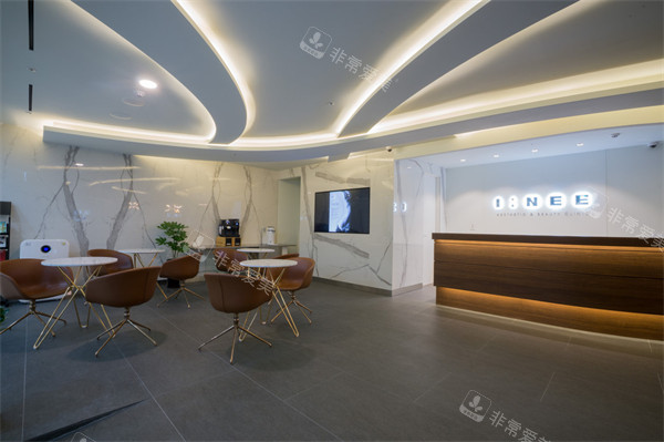 韓國愛妮皮膚機構大廳