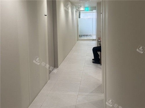清潭OK皮膚科走廊區(qū).jpg