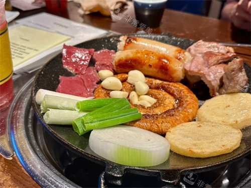 首尔必吃美食，本地人严选的美食店和咖啡厅分享！