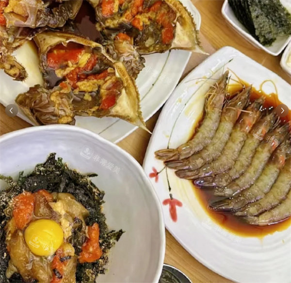 韩女士酱蟹门头美食展示
